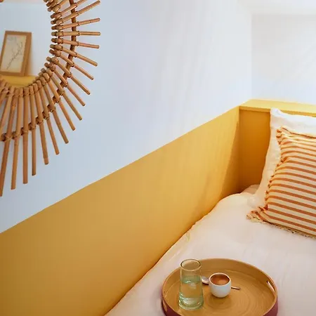 Holiday home Petit Coin De Paradis Avec Jardin Prive Et Piscine *